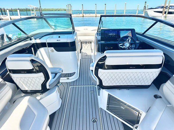 2025 Sea Ray SLX 280 OUTBOARD 14
