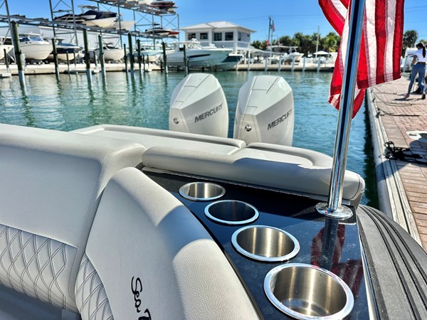 2025 Sea Ray SLX 280 OUTBOARD 27