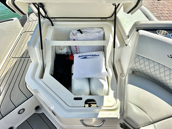 2025 Sea Ray SLX 280 OUTBOARD 32
