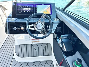 Sea Ray SLX 280 OUTBOARD 2 2025 Sea Ray SLX 280 OUTBOARD 3