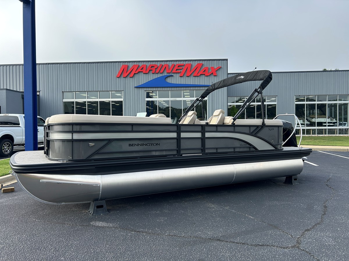 2027 Bennington 23SSR LUXE 2