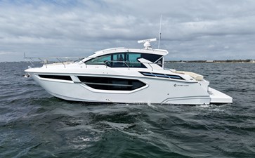 Cruisers Yachts 42 Cantius 0 2026 Cruisers Yachts 42 Cantius 1