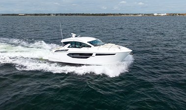 Cruisers Yachts 42 Cantius 5 2026 Cruisers Yachts 42 Cantius 6