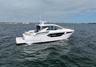 Cruisers Yachts 42 Cantius 11 2026 Cruisers Yachts 42 Cantius 12