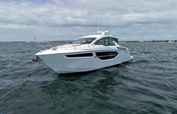 Cruisers Yachts 42 Cantius 17 2026 Cruisers Yachts 42 Cantius 18