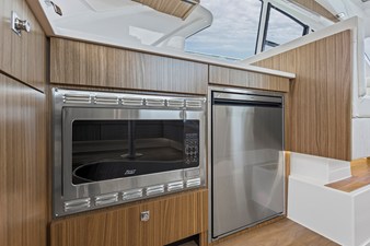 Cruisers Yachts 42 Cantius 42 2026 Cruisers Yachts 42 Cantius 43