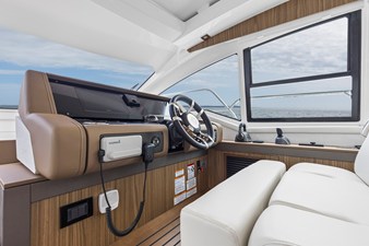Cruisers Yachts 42 Cantius 48 2026 Cruisers Yachts 42 Cantius 49