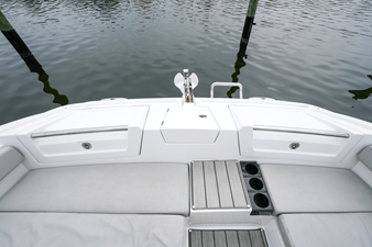 Aquila 32 SPORT 8 2020 Aquila 32 SPORT 9