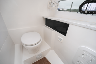 Aquila 32 SPORT 17 2020 Aquila 32 SPORT 18