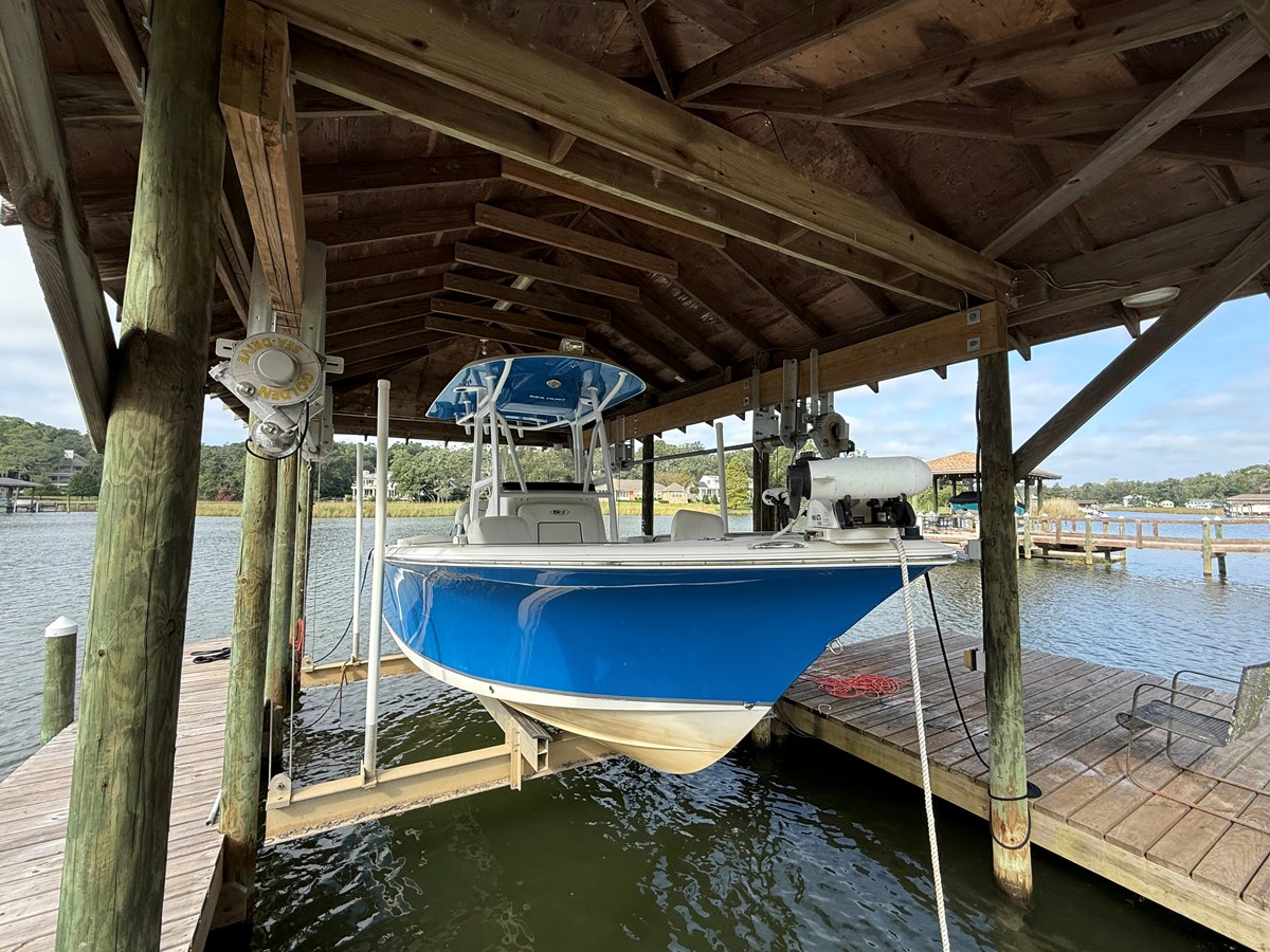 2013 Sea Hunt ULTRA 211 3