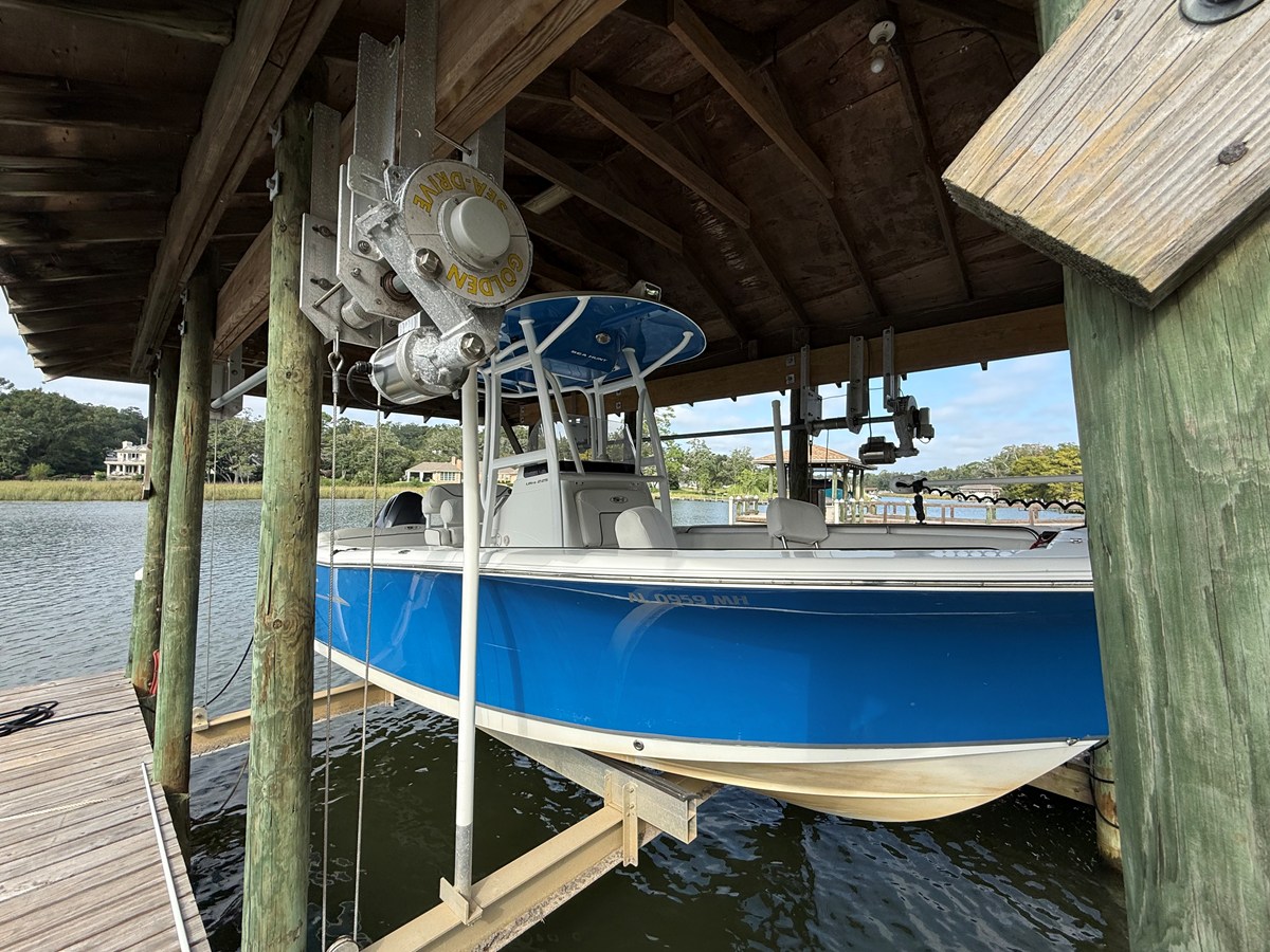 2013 Sea Hunt ULTRA 211 10