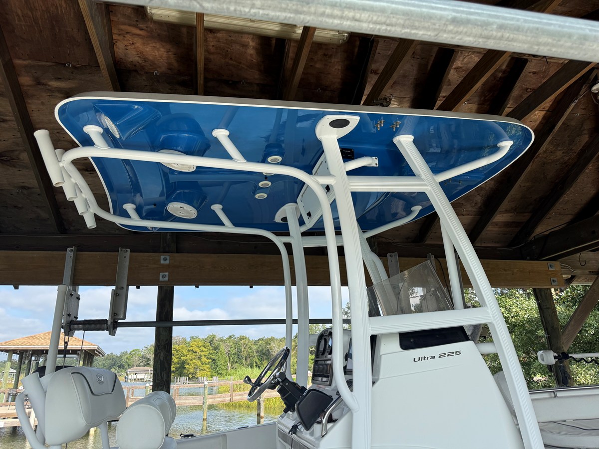 2013 Sea Hunt ULTRA 211 14