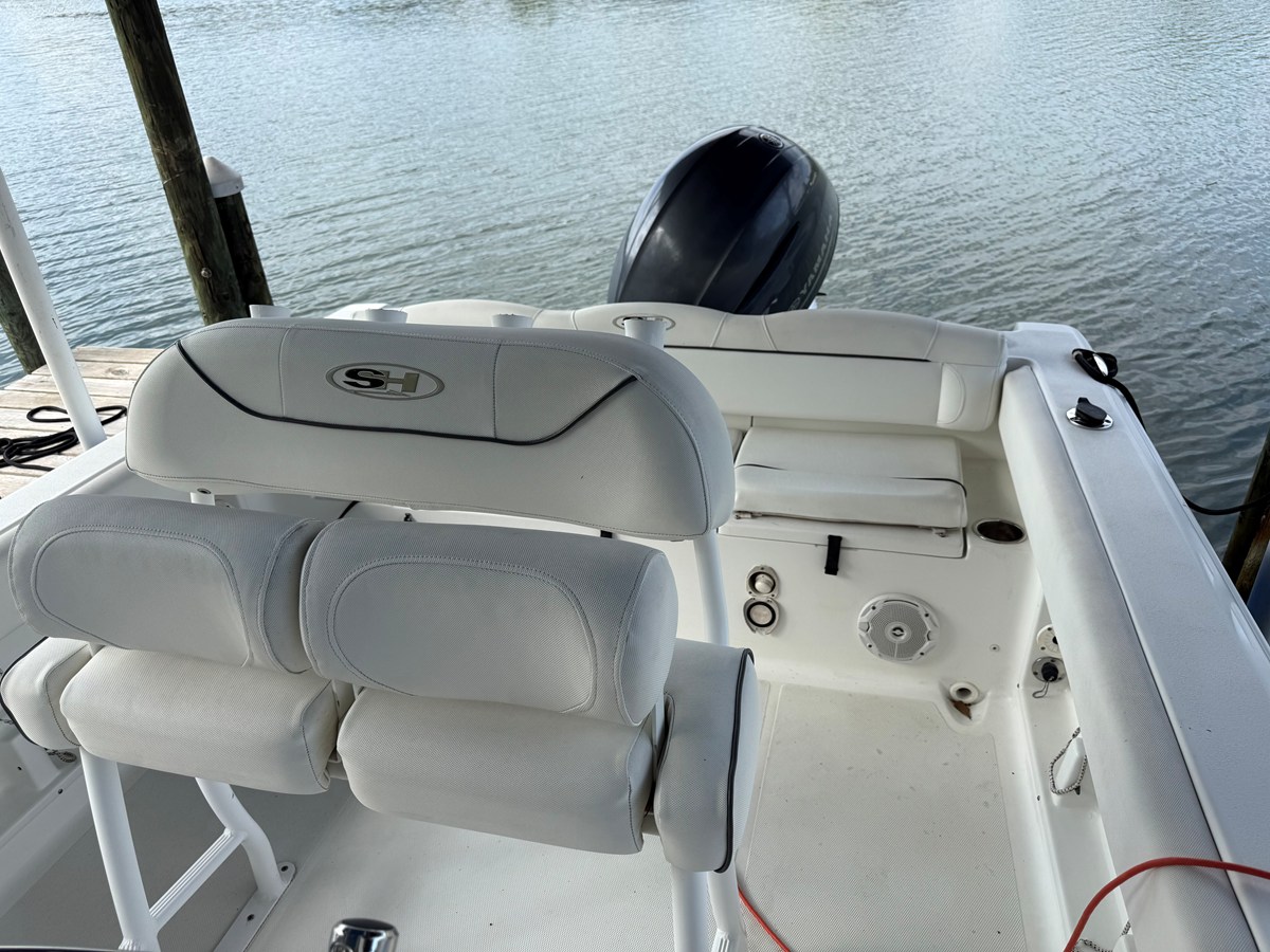 2013 Sea Hunt ULTRA 211 22