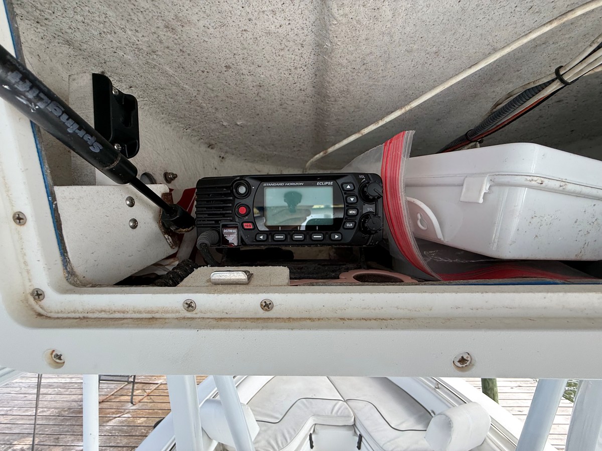 2013 Sea Hunt ULTRA 211 28