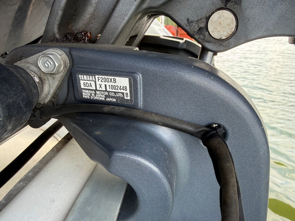 2013 Sea Hunt ULTRA 211 29