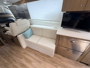 Cruisers Yachts 46 CANTIUS 13 2025 Cruisers Yachts 46 CANTIUS 14