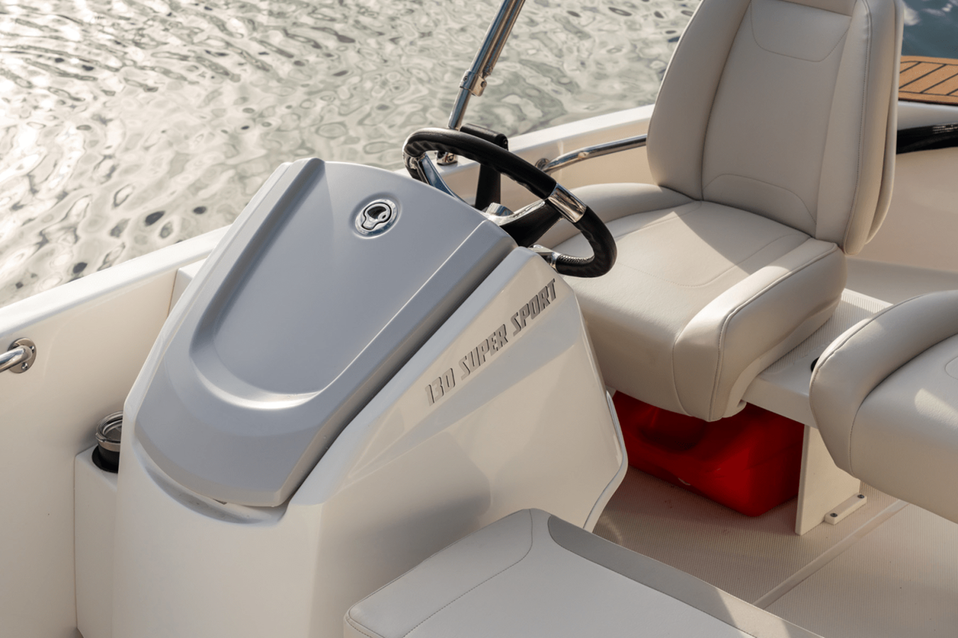 2027 Boston Whaler 130 Super Sport 25