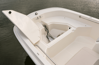 2027 Boston Whaler 130 Super Sport 38