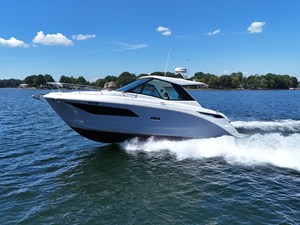 Sea Ray Sundancer 320 0 2026 Sea Ray Sundancer 320 1