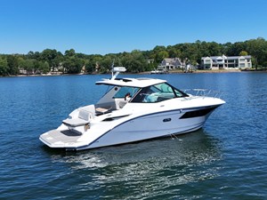Sea Ray Sundancer 320 4 2026 Sea Ray Sundancer 320 5