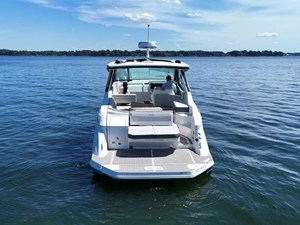 Sea Ray Sundancer 320 10 2026 Sea Ray Sundancer 320 11