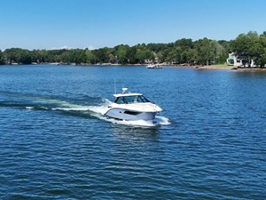Sea Ray Sundancer 320 11 2026 Sea Ray Sundancer 320 12