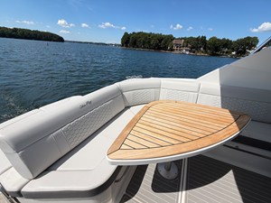 Sea Ray Sundancer 320 15 2026 Sea Ray Sundancer 320 16
