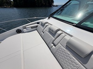 Sea Ray Sundancer 320 30 2026 Sea Ray Sundancer 320 31