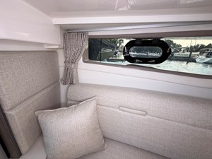 Sea Ray Sundancer 320 36 2026 Sea Ray Sundancer 320 37