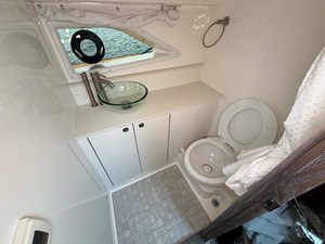 Sea Ray Sundancer 320 40 2026 Sea Ray Sundancer 320 41