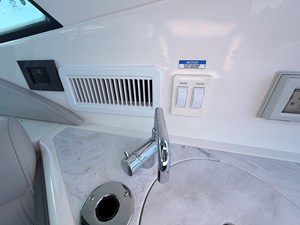 Sea Ray Sundancer 320 41 2026 Sea Ray Sundancer 320 42