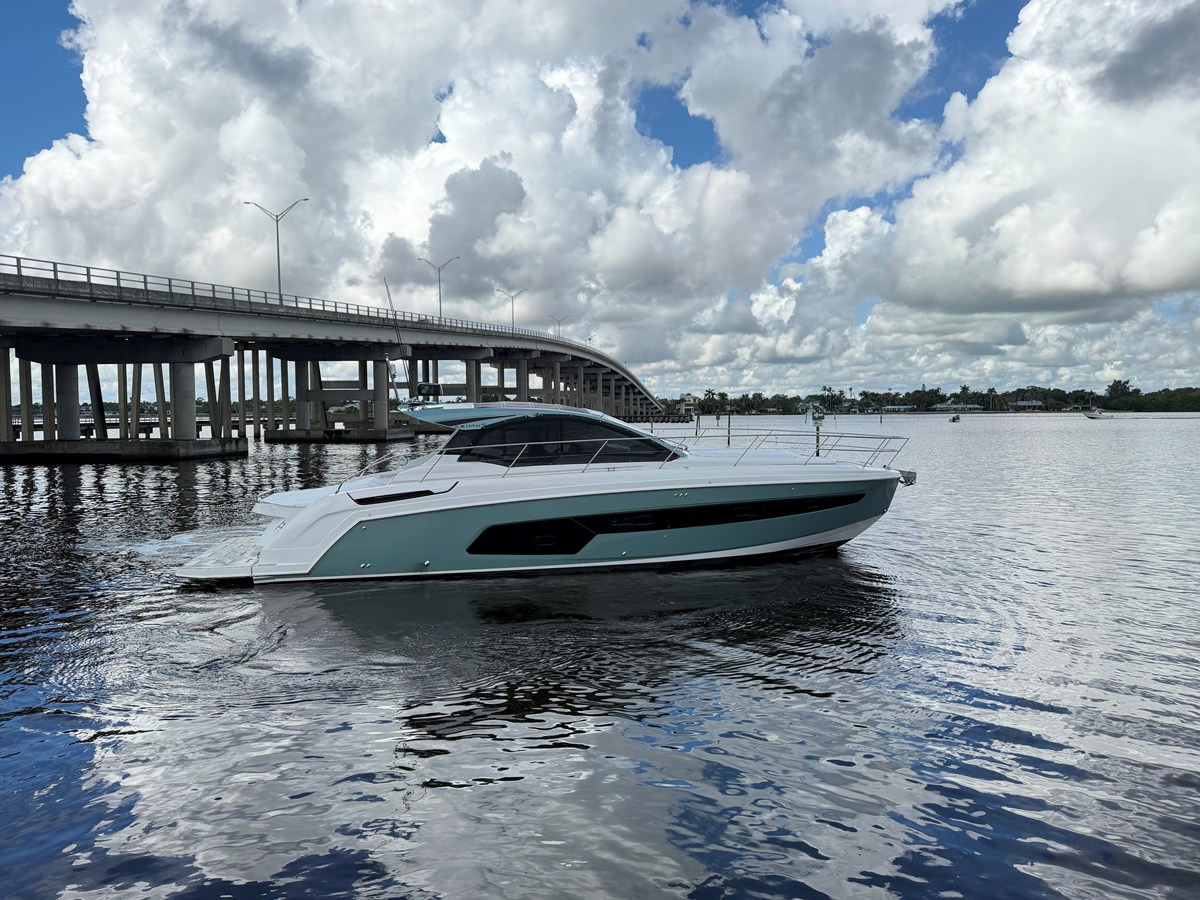 2027 Azimut A45 3