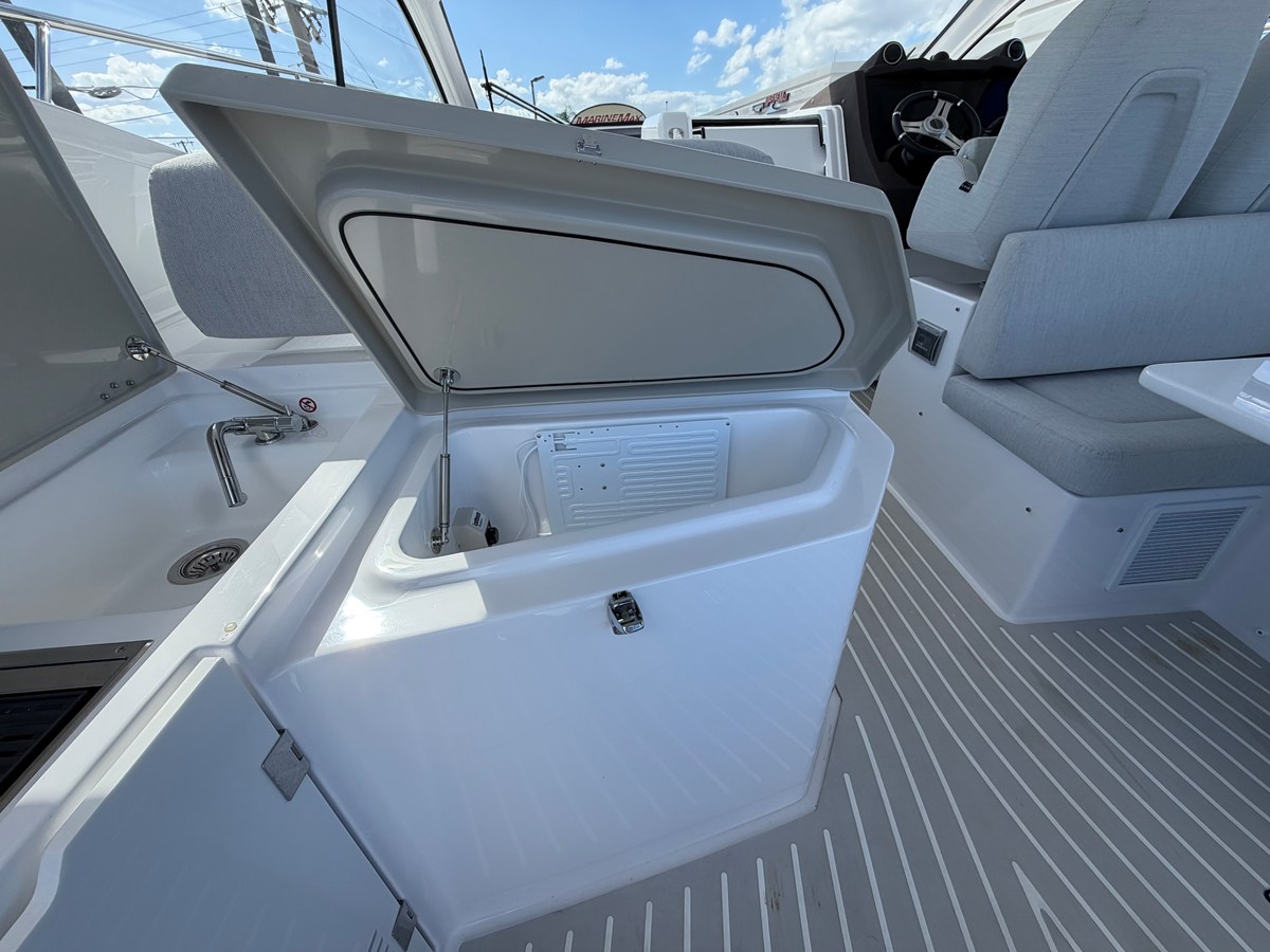 2027 Azimut A45 31