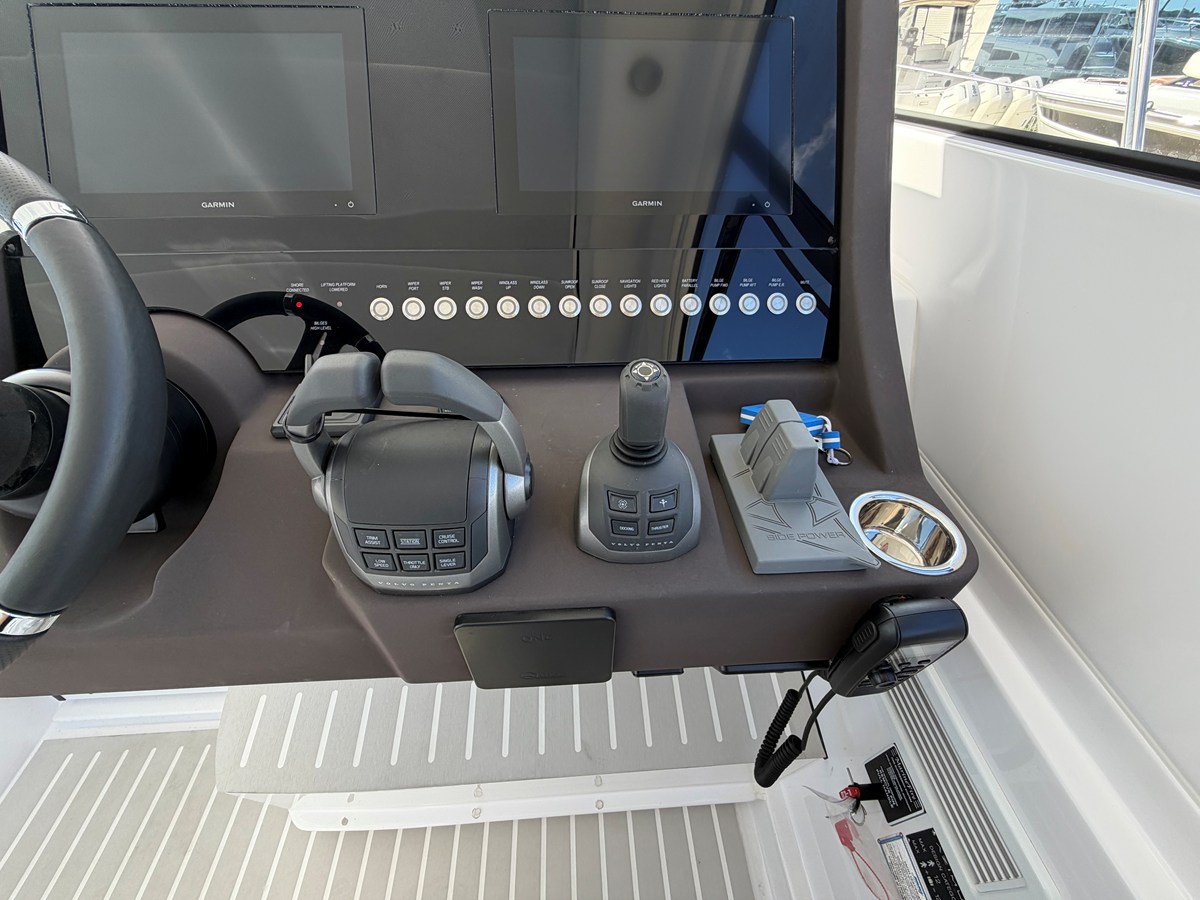 2027 Azimut A45 44
