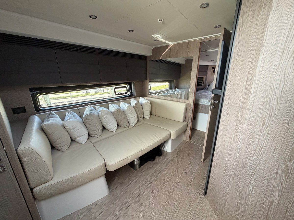 2027 Azimut A45 53