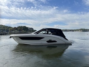 Sea Ray Sundancer 370 0 2026 Sea Ray Sundancer 370 1