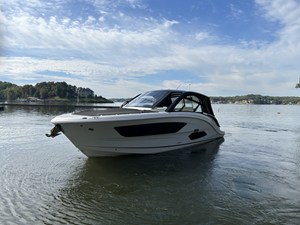 Sea Ray Sundancer 370 1 2026 Sea Ray Sundancer 370 2