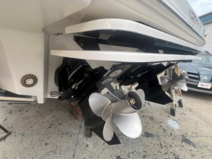 Sea Ray Sundancer 370 5 2026 Sea Ray Sundancer 370 6