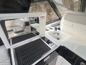 Sea Ray Sundancer 370 11 2026 Sea Ray Sundancer 370 12