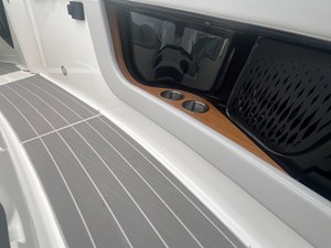Sea Ray Sundancer 370 23 2026 Sea Ray Sundancer 370 24