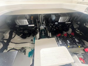 Sea Ray Sundancer 370 26 2026 Sea Ray Sundancer 370 27