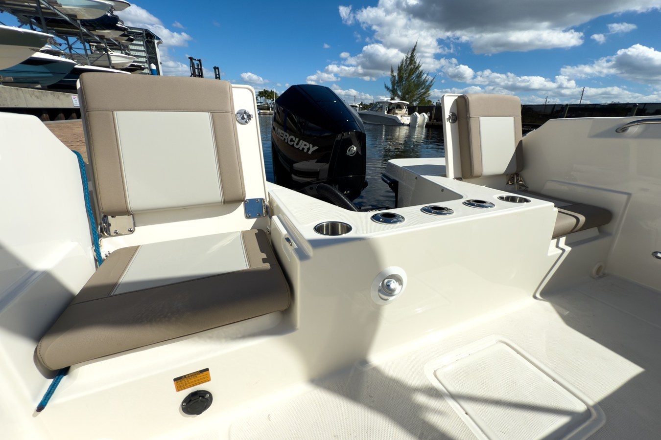 2026 Boston Whaler 210 Vantage 7