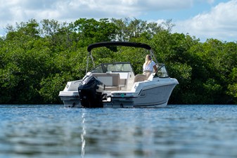 2026 Boston Whaler 210 Vantage 24