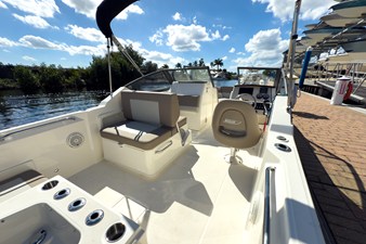 2026 Boston Whaler 210 Vantage 30