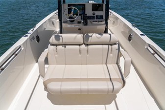 Boston Whaler 280 Dauntless 101 2024 Boston Whaler 280 Dauntless 102