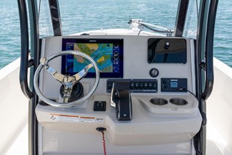 Boston Whaler 280 Dauntless 122 2024 Boston Whaler 280 Dauntless 123