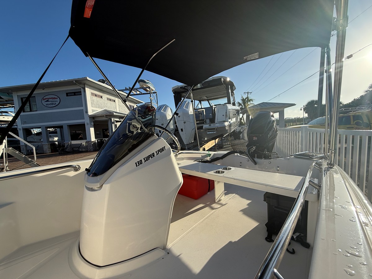 2027 Boston Whaler 130 Super Sport 10