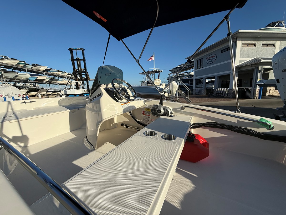 2027 Boston Whaler 130 Super Sport 11
