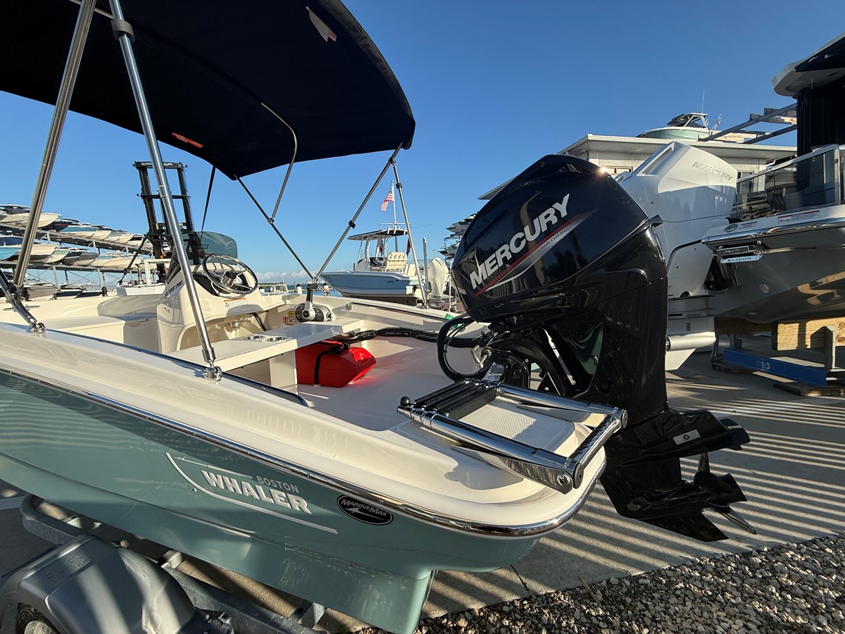 2027 Boston Whaler 130 Super Sport 13