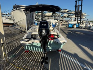 Boston Whaler 130 Super Sport 4 2027 Boston Whaler 130 Super Sport 5